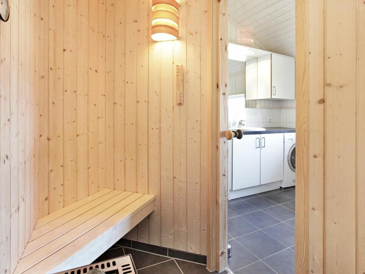 8 Person Holiday Home In Gro Enbrode Großenbrode Exterior foto
