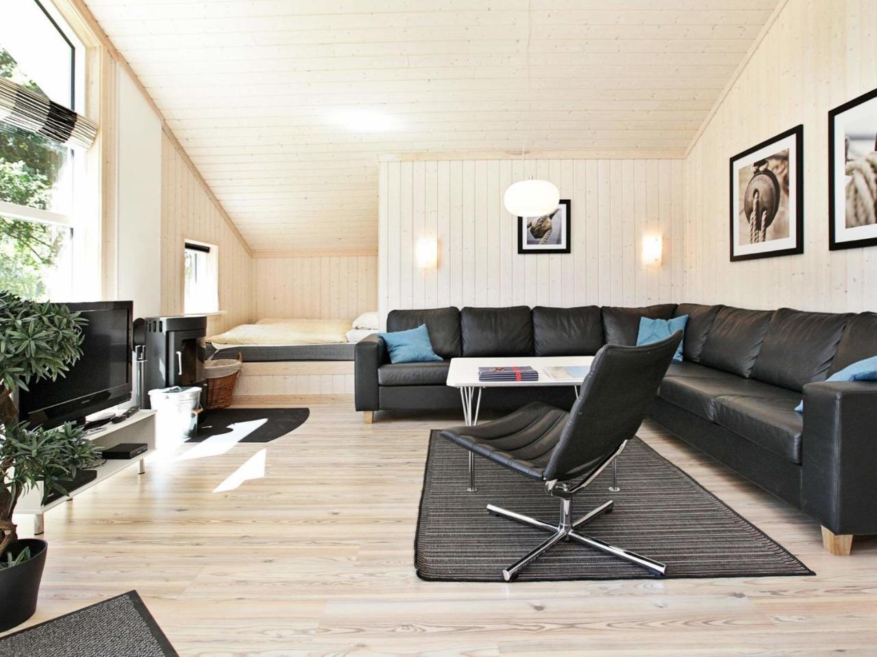 8 Person Holiday Home In Gro Enbrode Großenbrode Exterior foto